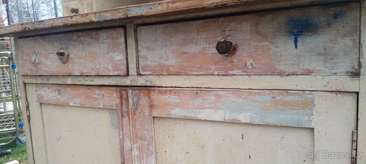 Starý kredenc, starožitný - 5