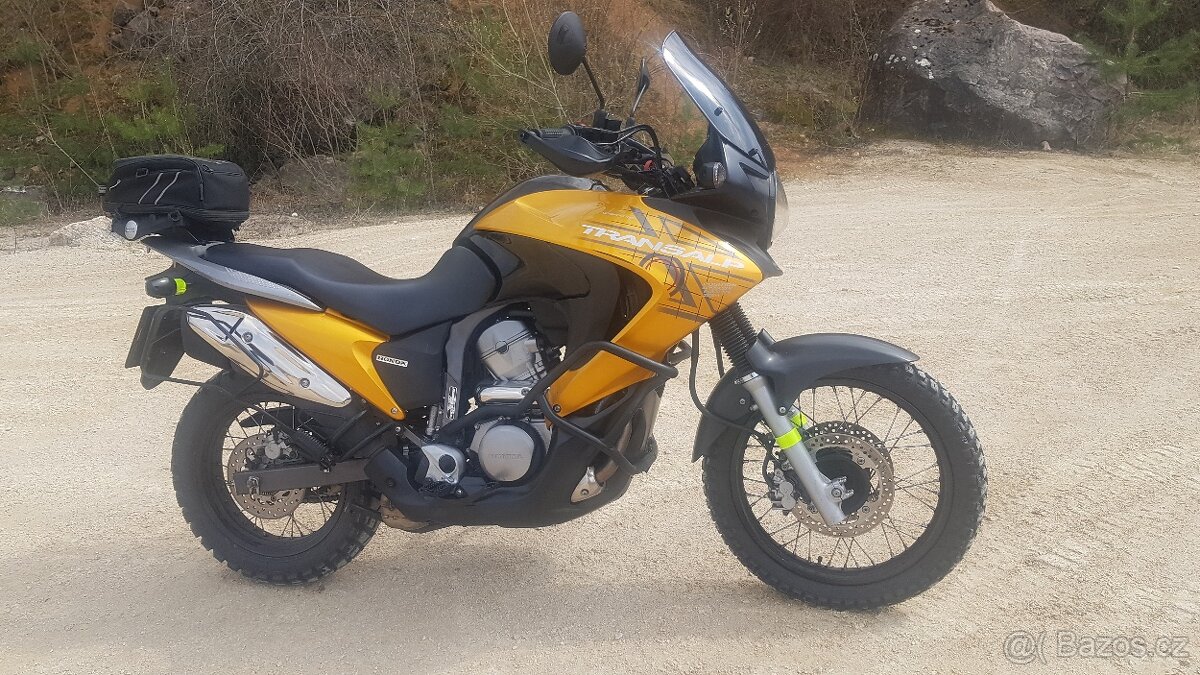 Honda transalp 700