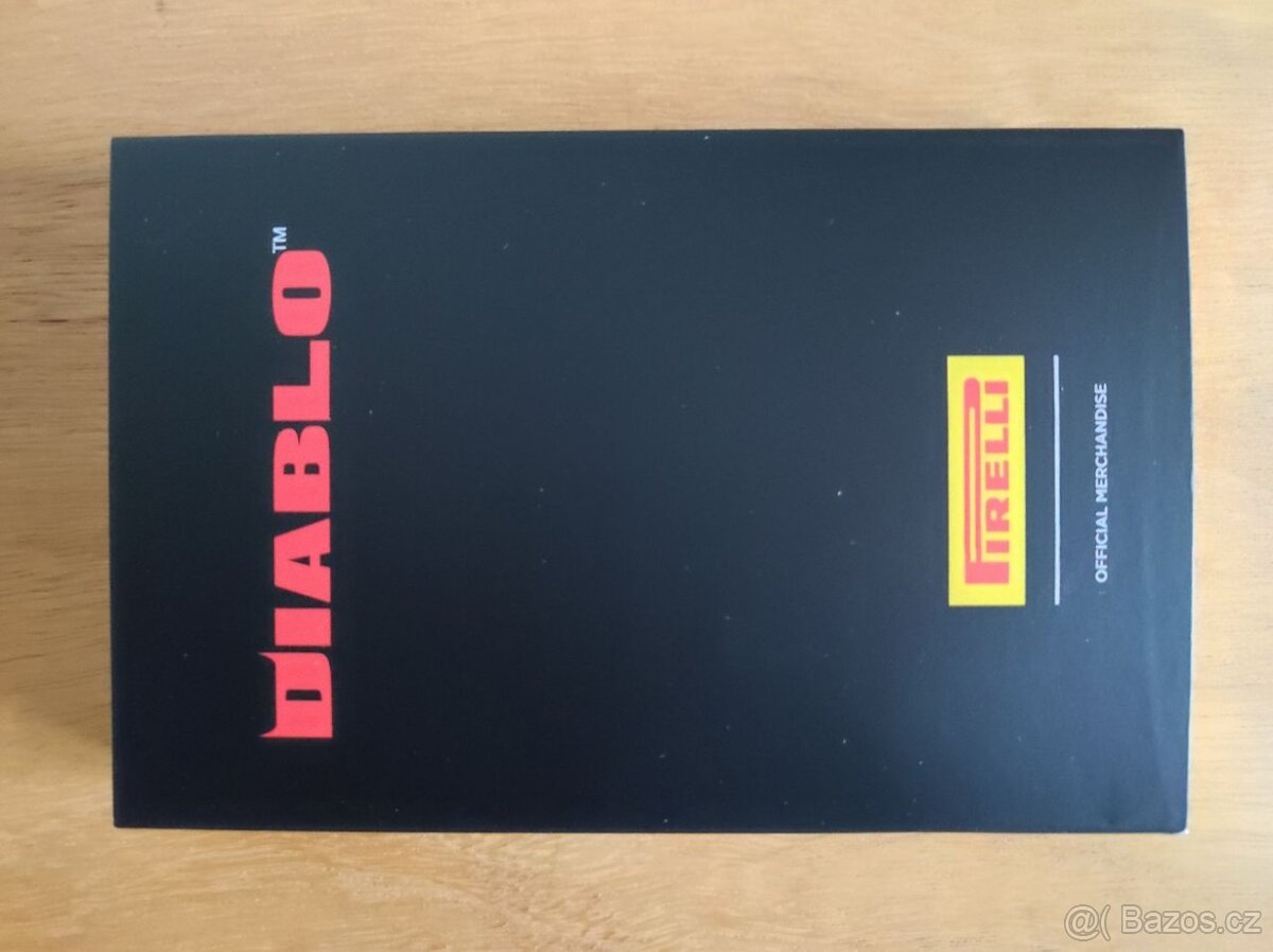 Originální čepice a chytré hodinky Formule 1 Pirelli - 5