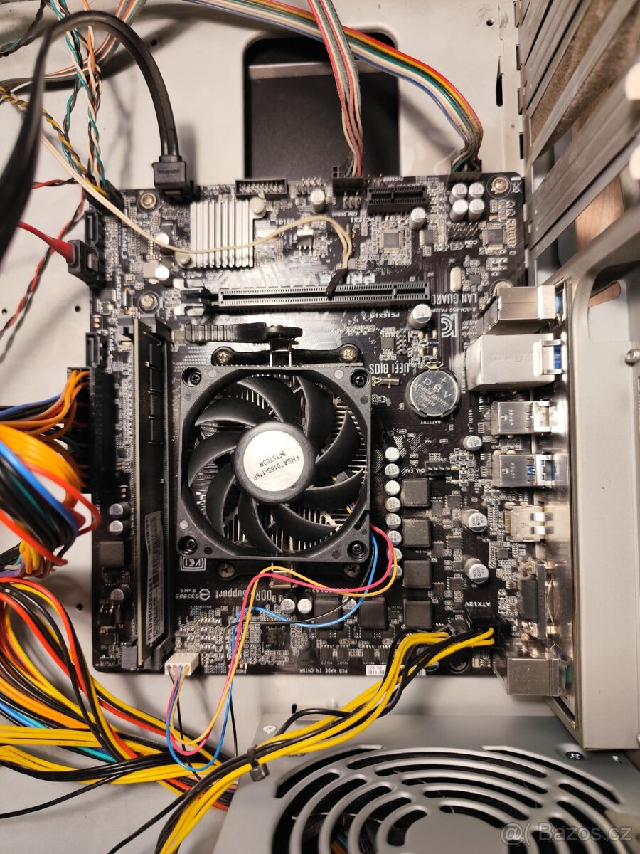 PC AMD Athlon 200GE - 5