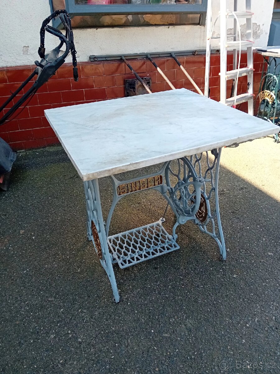 Stojany šicích stroje - 5