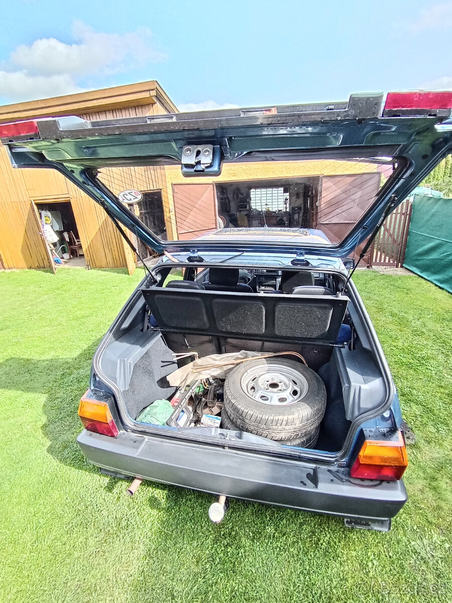 Škoda favorit LX - 5