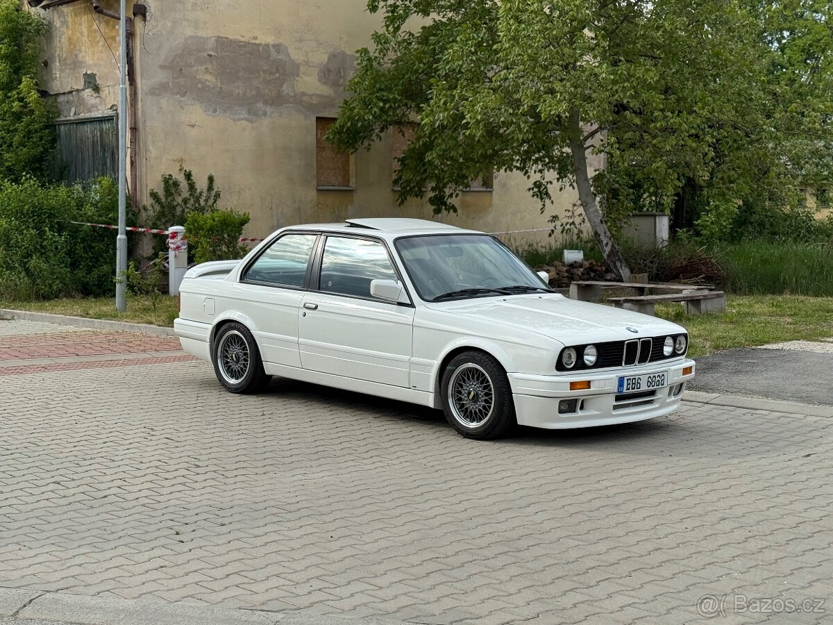 BMW e30 coupe Mtechnik2 origo renovace - 5