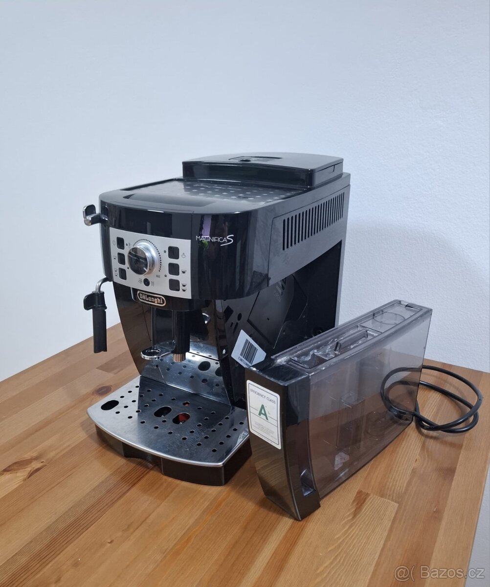 Automatický kávovar De’Longi Magnifica S - 5