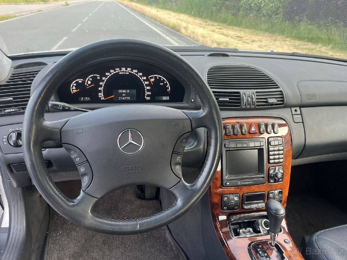 Mercedes CL AMG - 5