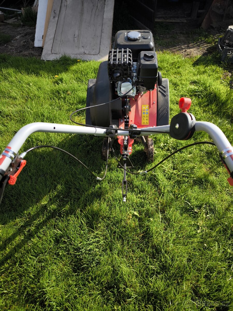 Benzinový kultivátor Hecht - 5