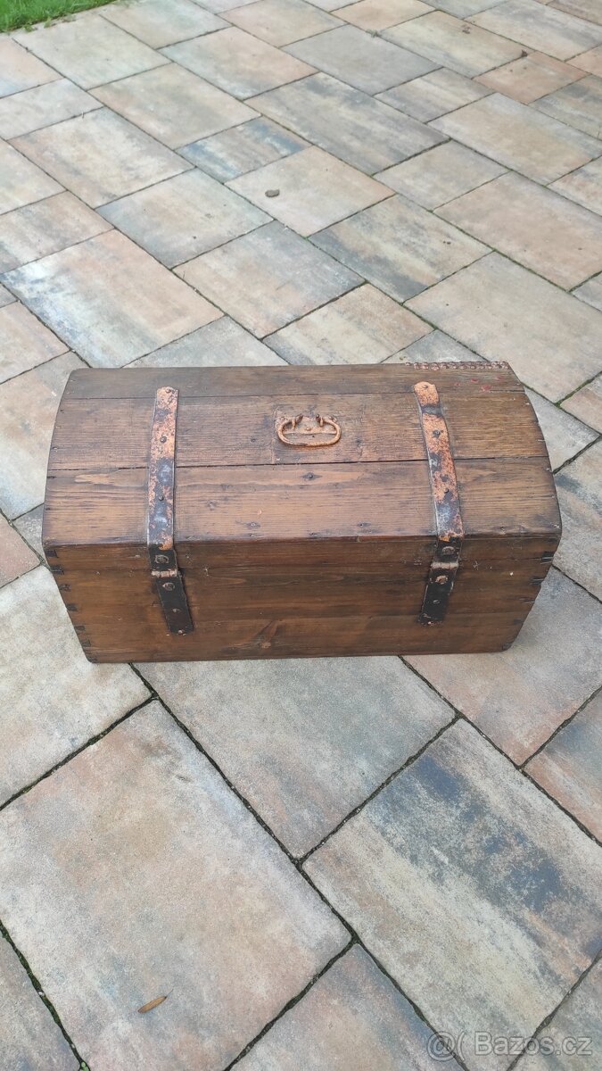 Starý vojenský kufr ,truhla - 5