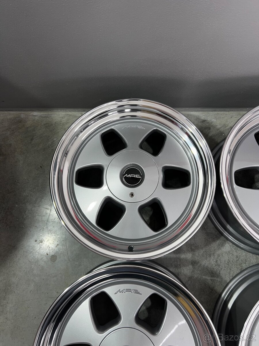 Mae Oz racing Mercedes r17 - 5