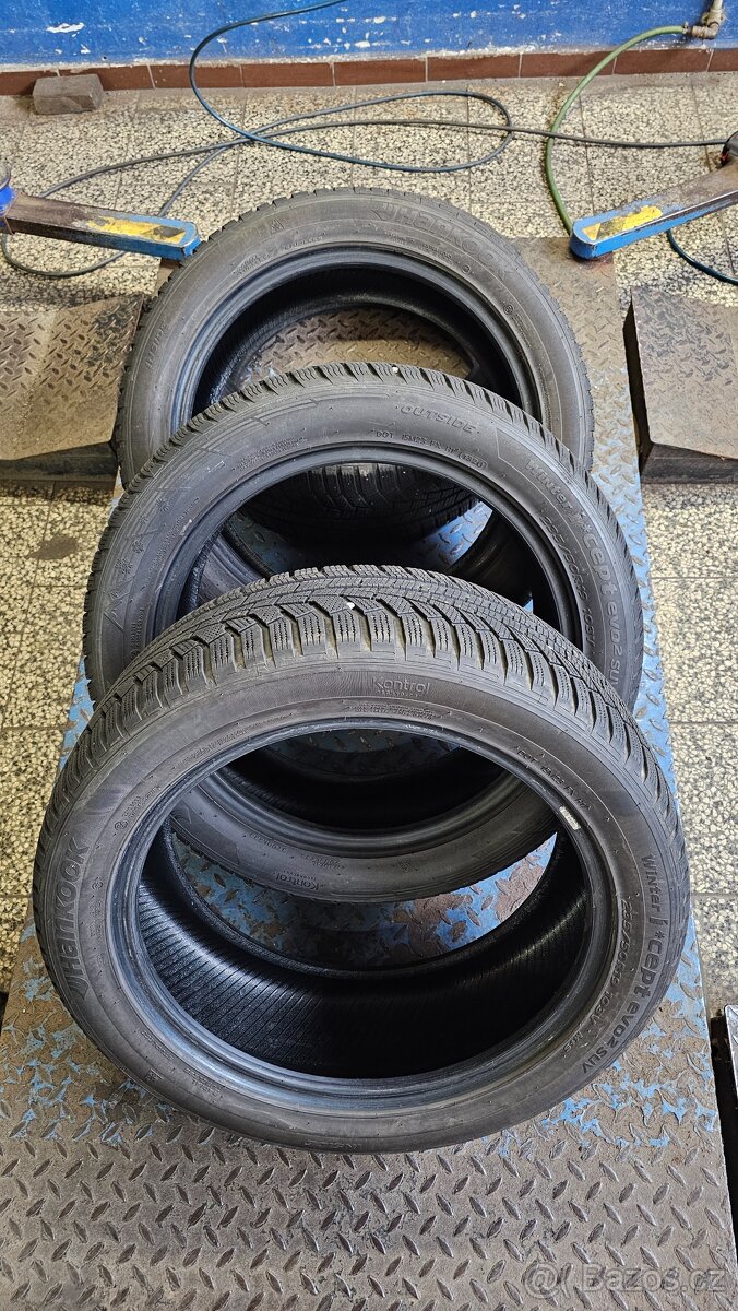 Zimní pneu Hankook 235/50 R19 - 5