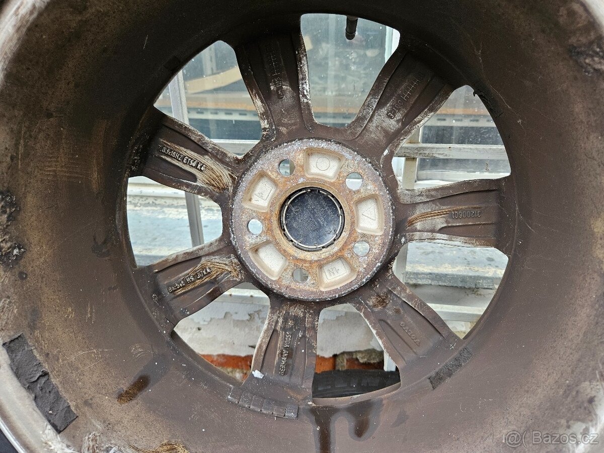 ALU kola Volvo 225/55/R16 - 5