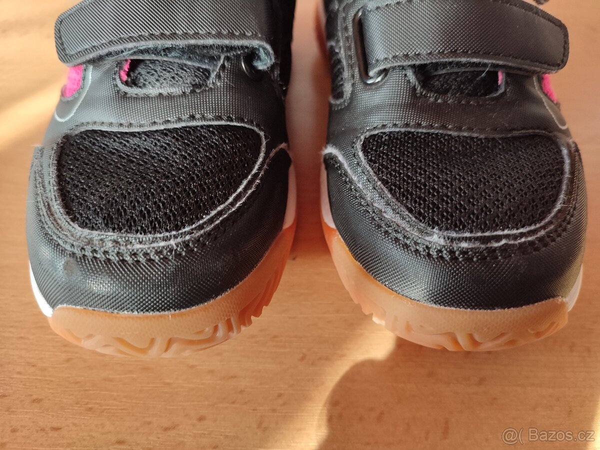 Dívčí sálová obuv vel. 31 - 5