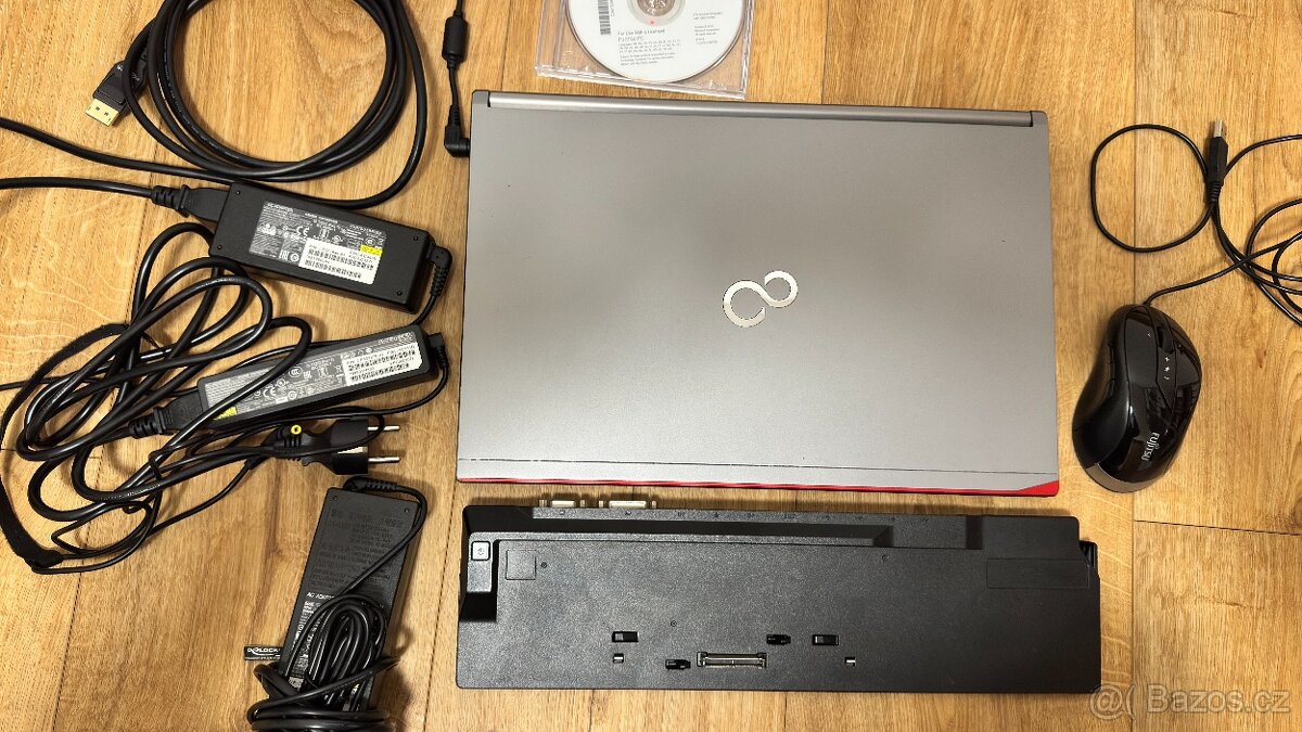 FUJITSU LIFEBOOK E756 s příslušenstvím - 5