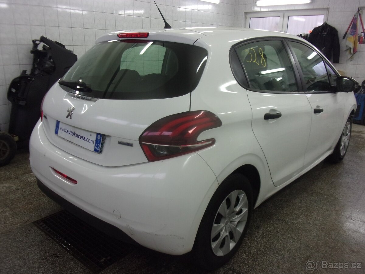 Peugeot 208 1,6 BlueHDi - 5