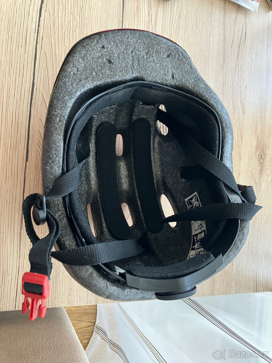 universální dětská přilba/helma na kolo, inline brusle - 5