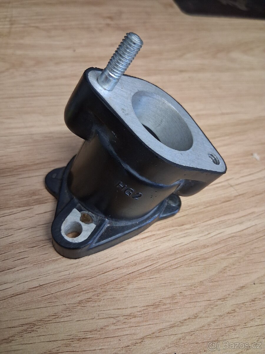 Yuki Vista 125 příruba - 5