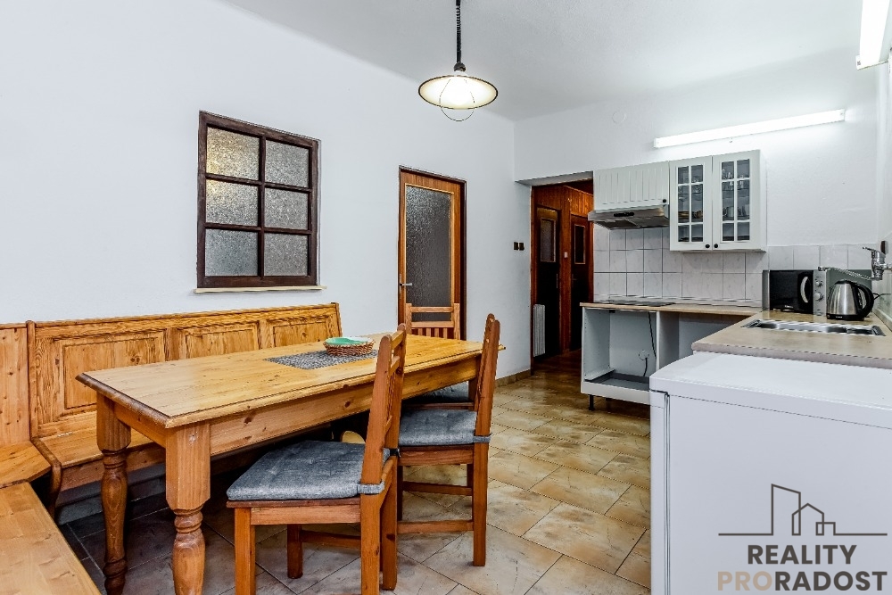 Zavedený penzion v Chlumu u Třeboně s restaurací na krásném - 5