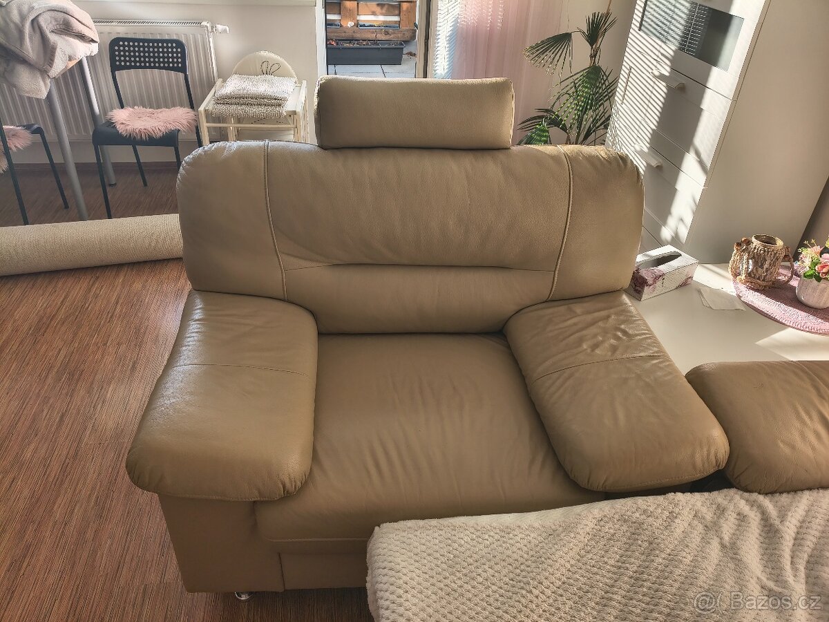 Spěchá Kožená pohovka s křeslem - 5