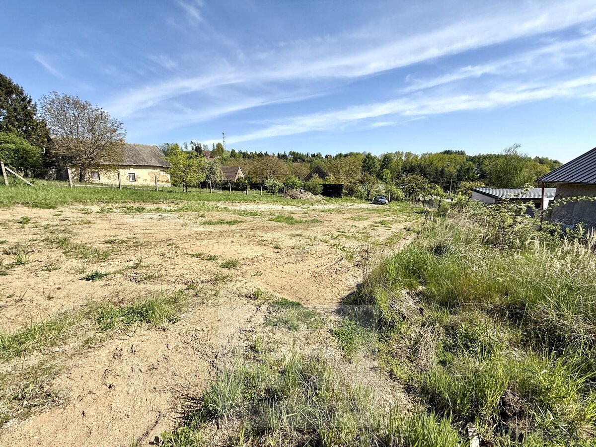 Stavební pozemek v klidné obci Turkovice v okrese Praha-výc - 5