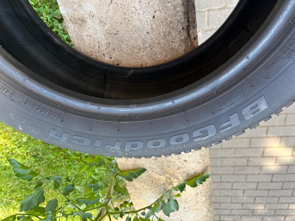 Prodám 2KS - 205/55 R16 - BF GOODRICH G-FORCE WINTER - 5