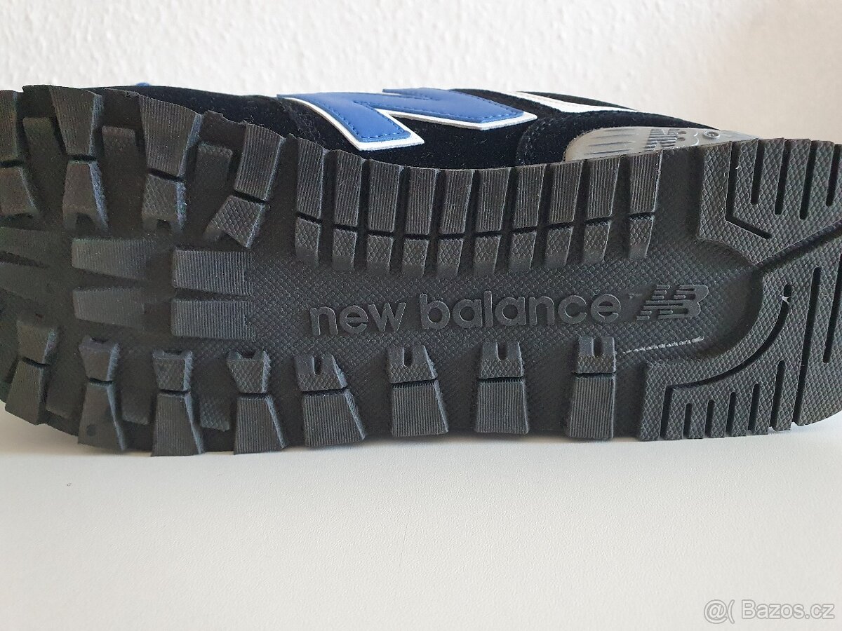 Tenisky zn.New Balance v 41 BlackRoyalBlue - 5