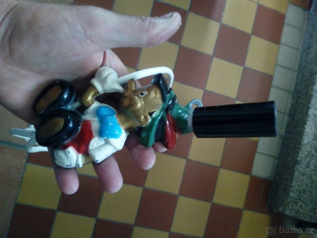 Nastenna lampička ve tvaru pinokia - 5