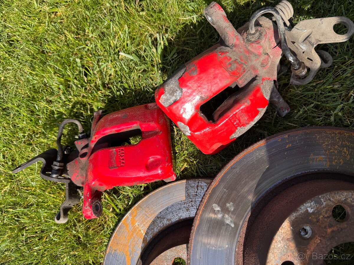 Vw golf V kotouce trmeny mk5 - 5