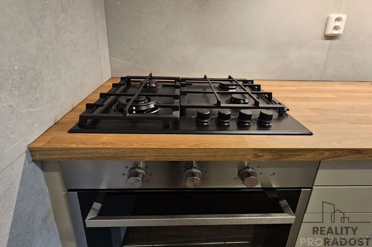 Pronájem bytu 2kk u metra Vysočanská - 5