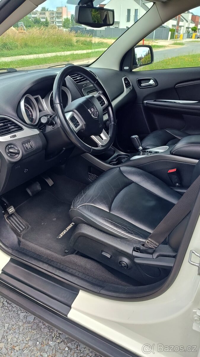 Dodge Journey 3.6 V6 R/T 4x4 - 5