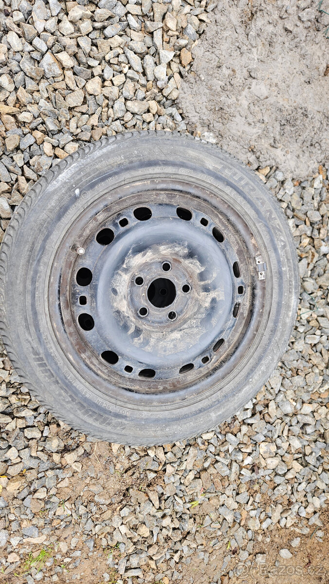 Pneu a plechové disky Škoda Fabia 6Jx15 H2 5x100 ET43 ES Ø57 - 5