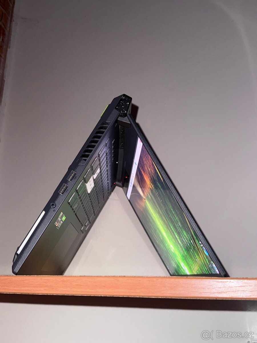 HERNÍ BESTIE: Asus ROG Strix G15 (RTX 3070 Ti) - 5