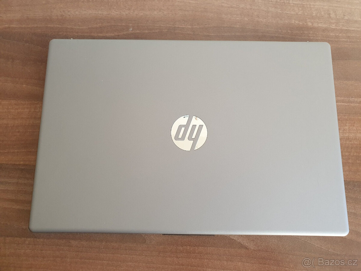 Moderní notebook HP 250 G10 - 5