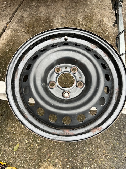 Niassan Juke 205/60/16 a rafky - 5