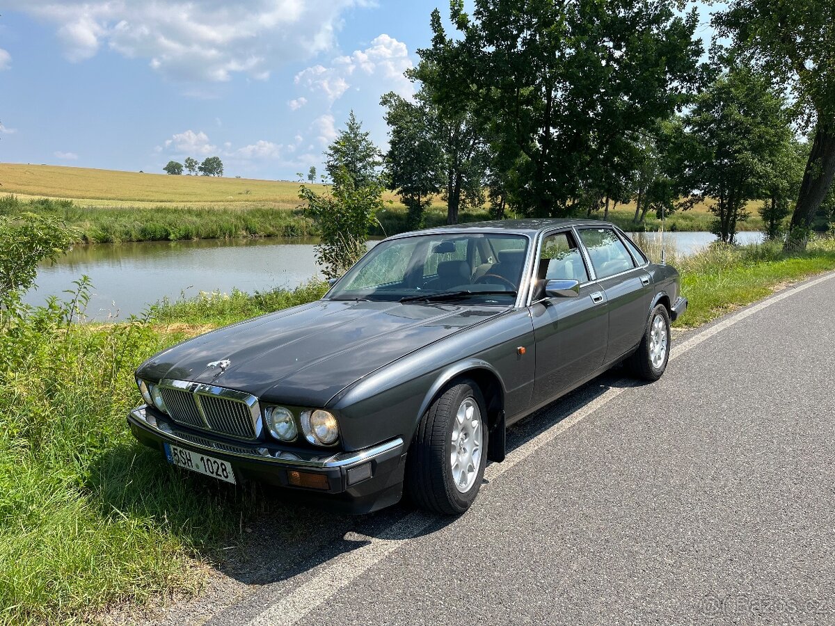 Jaguar xj6