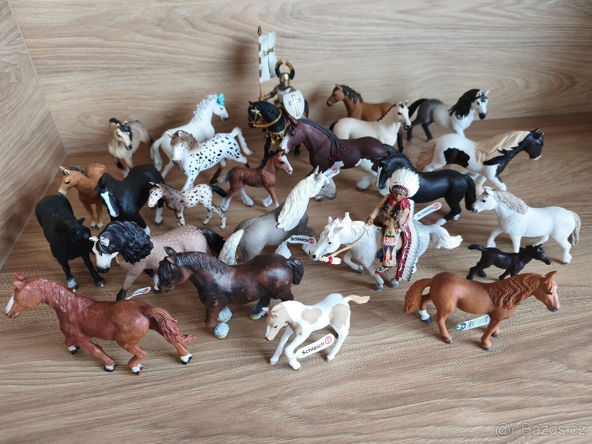 Schleich figurky koně a jezdci /jezdkyně - 5