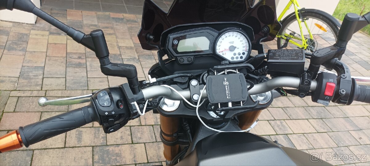 Yamaha FZ 8 - 5