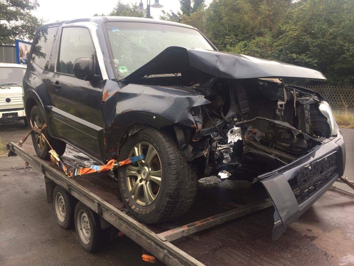 Mitsubishi Pajero 4 - náhradní díly - 5