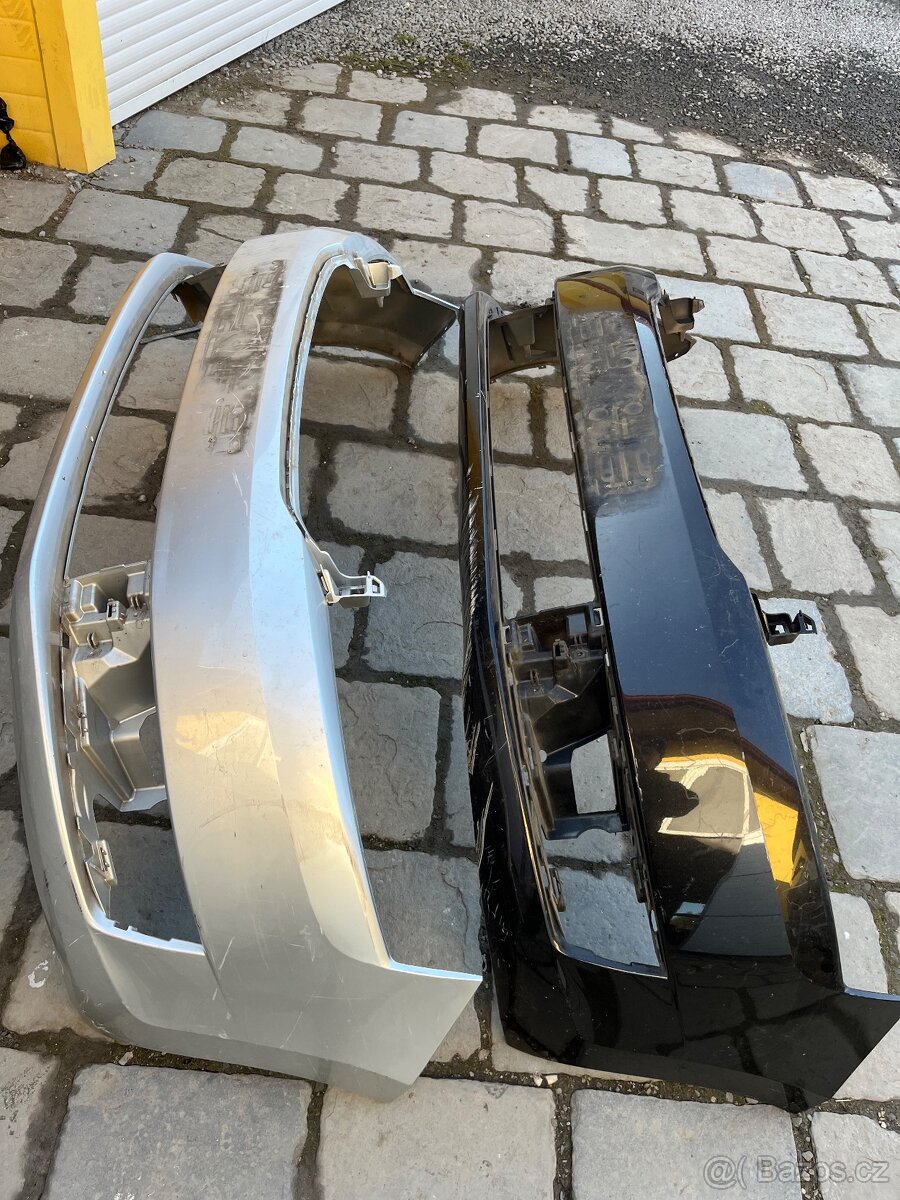 Rapid:kapota,blatníky,nárazníky,světla,dveře - 5