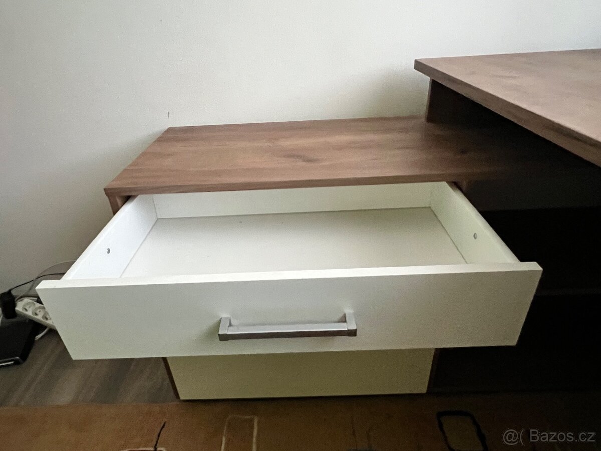 Rohový psací stůl - 5