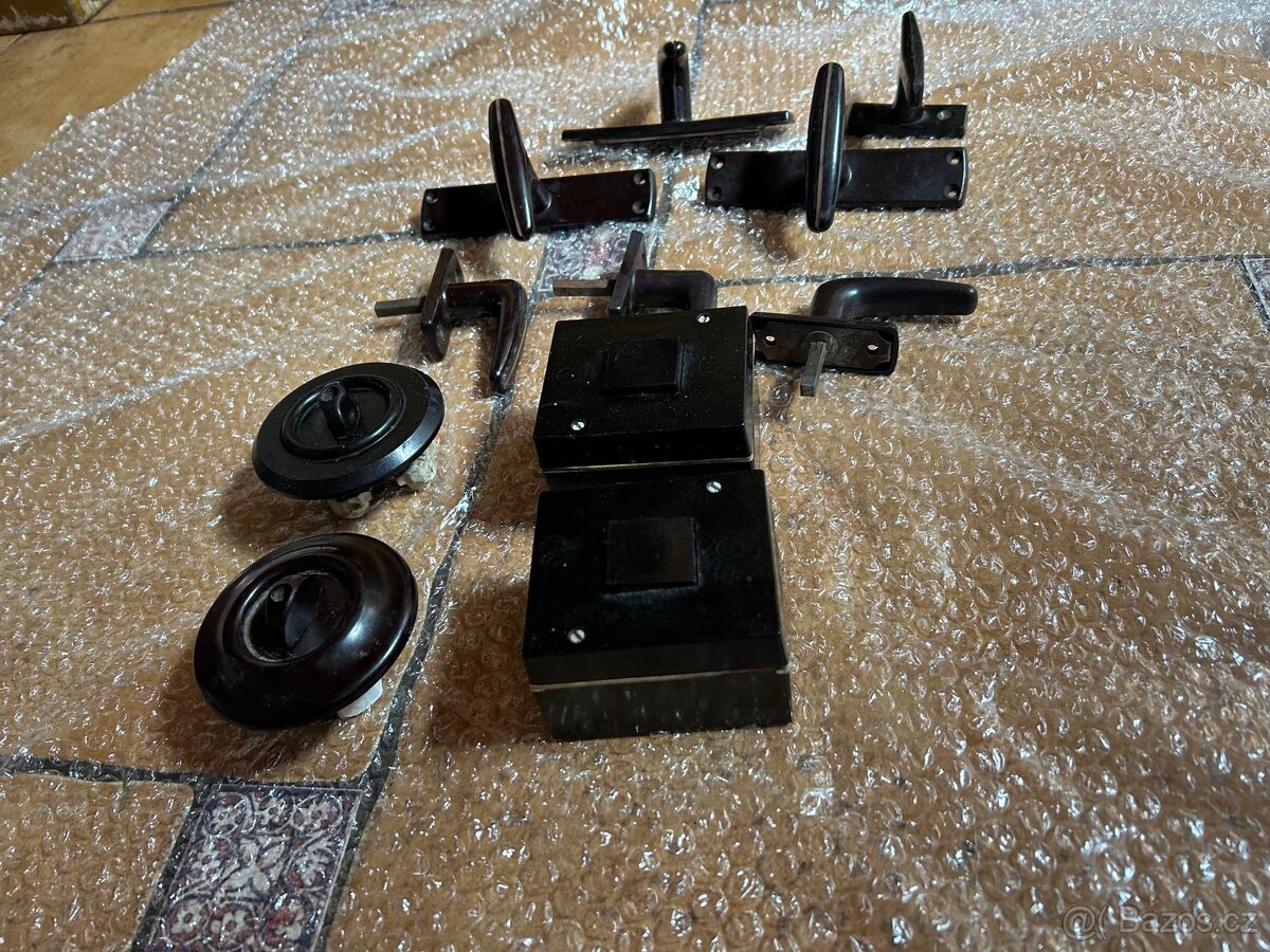 Staré bakelitové věci - 5