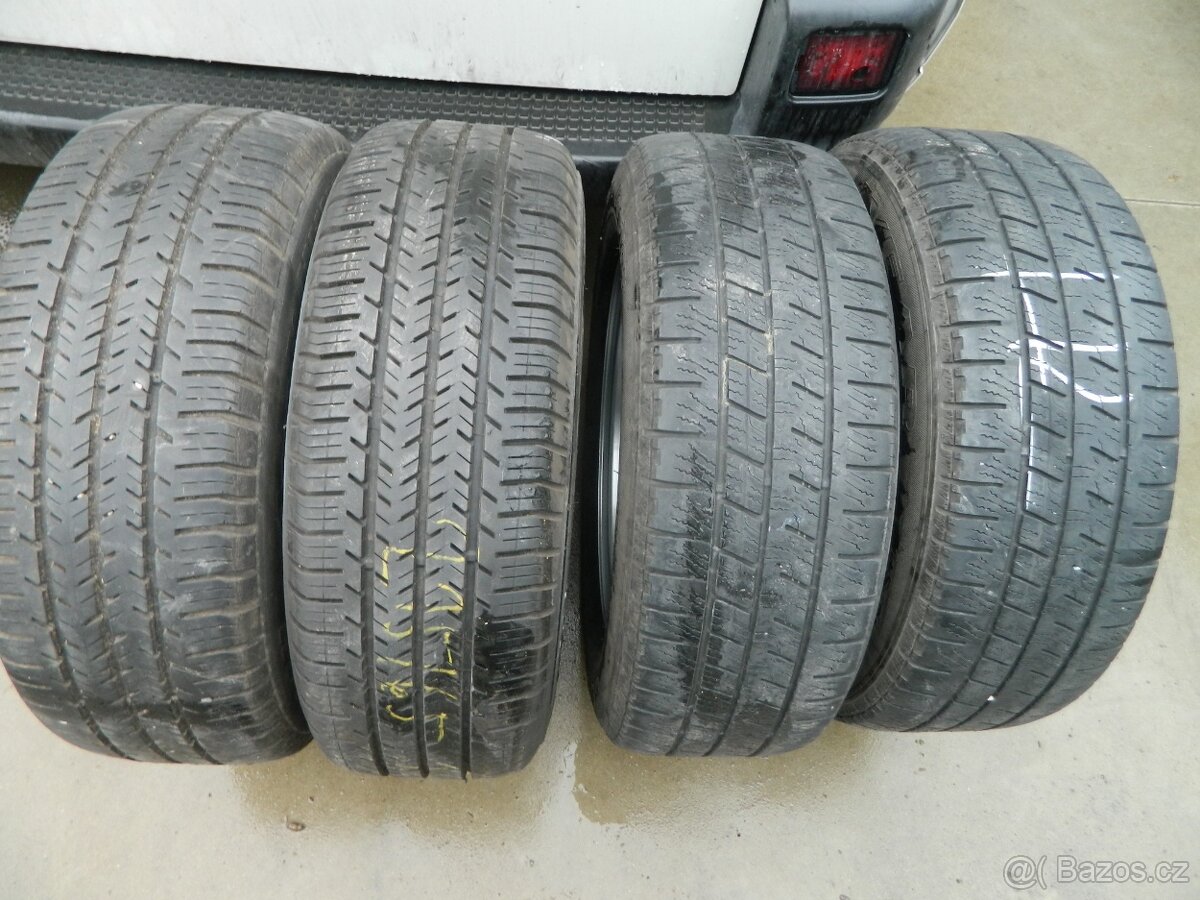 kola ford Transit + pneu R15C - 5