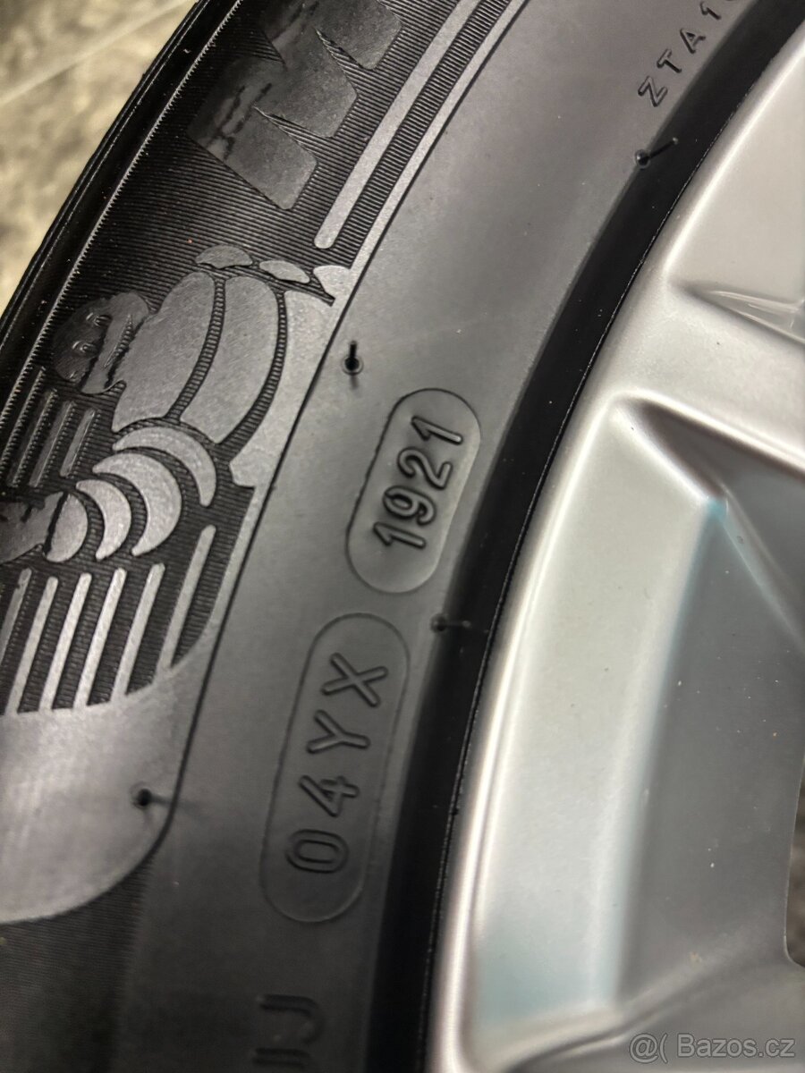 Alu kola 17 Audi/VW/Škoda 5x112 + pneu letní 235/55 r17 - 5