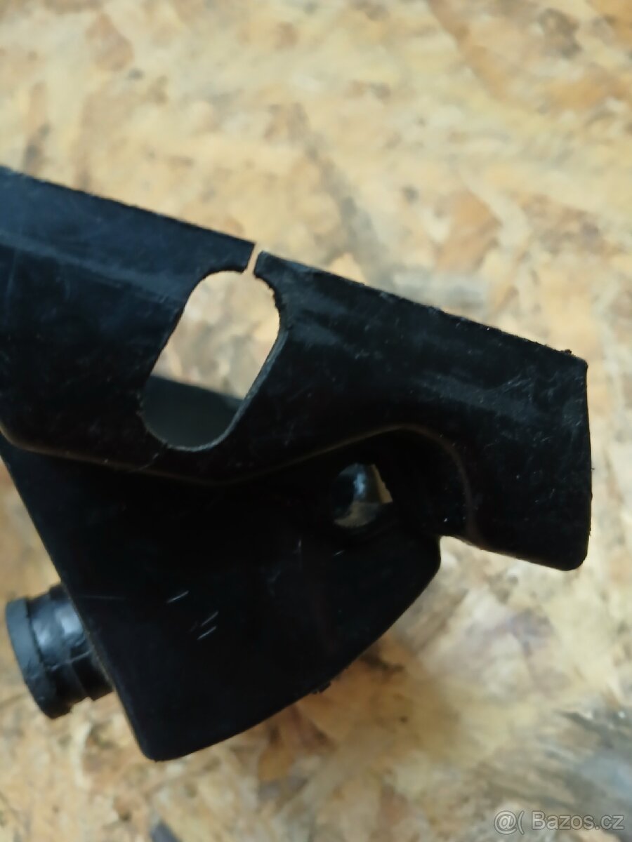 Babetta 207 kryt karburátoru - 5