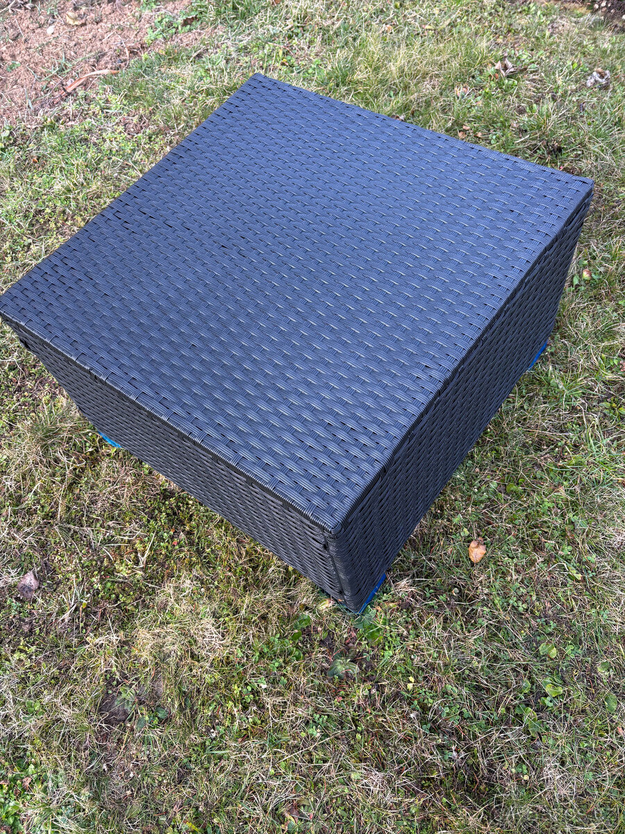 Zahradní polyratanová sedačka + taburety - 5