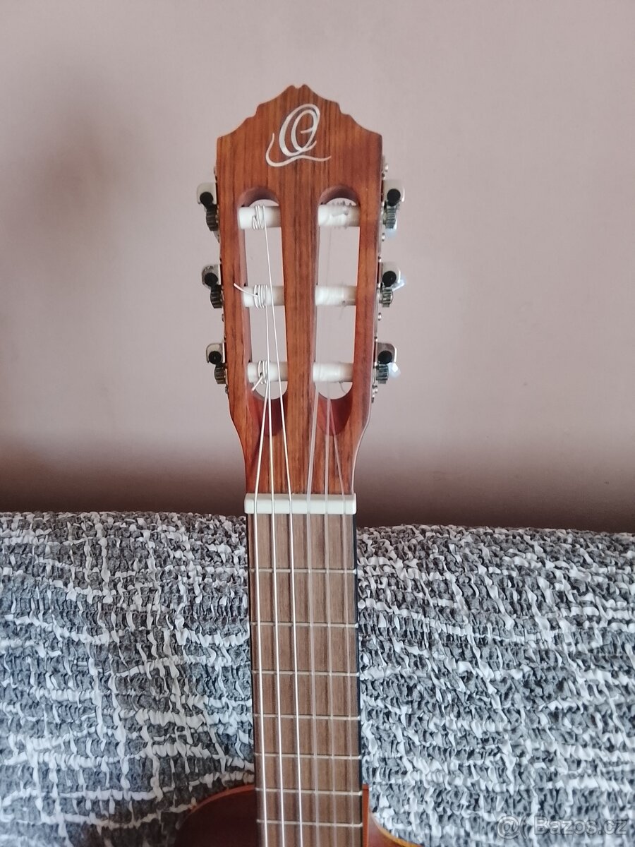 ORTEGA RQ39 requinto - 5