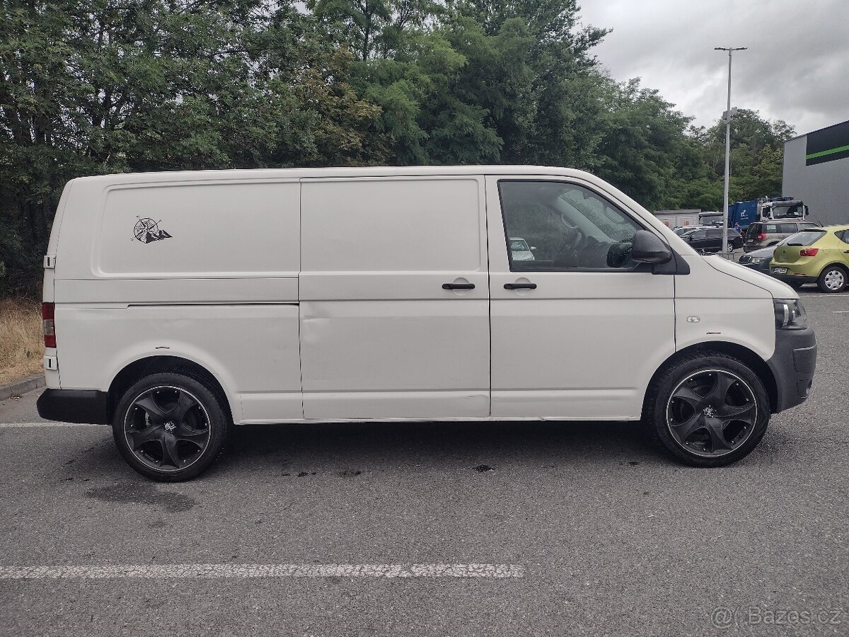 Volkswagen Transporter T5 2.0TDI - 5