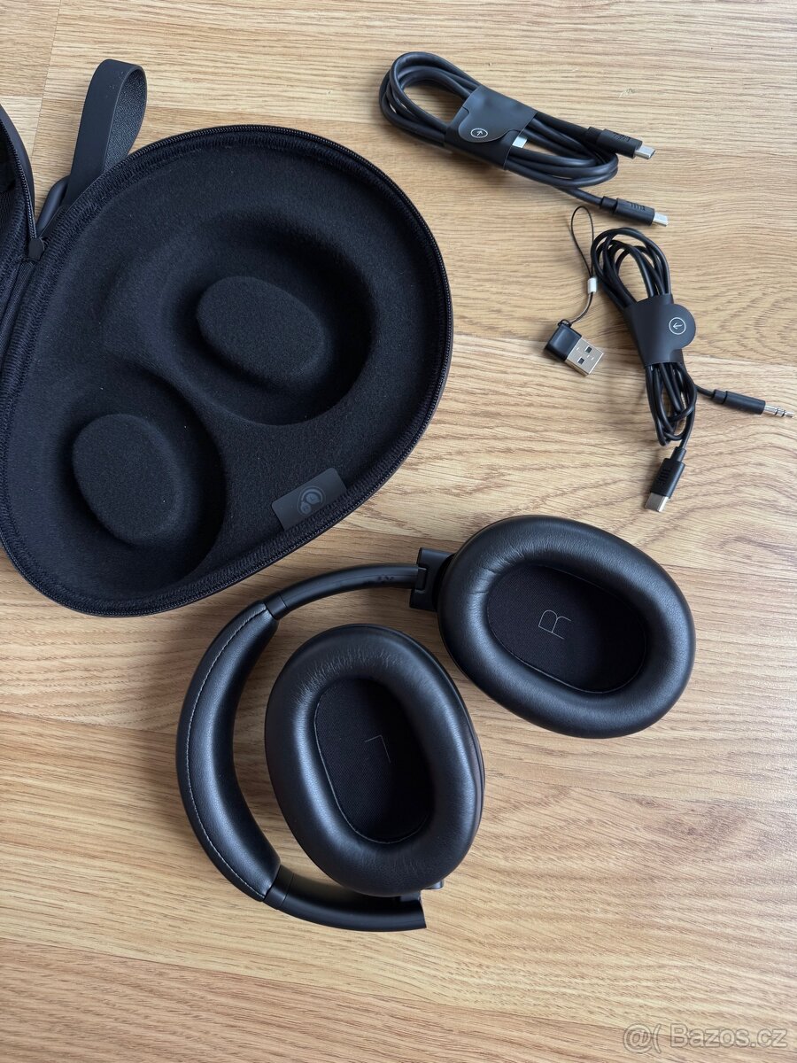 JBL Tour One M3 Black — NOVÉ - 5