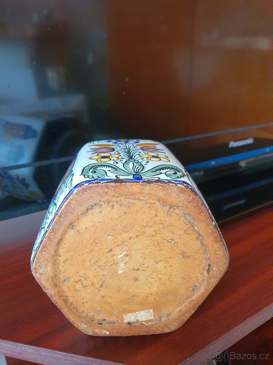 Maľovaná nádoba - habanská fajansa - 5