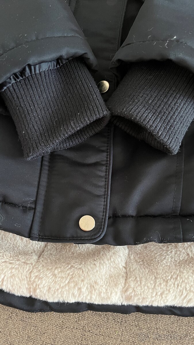 Prodám zimní bunda s kapuce a kožišinnou - 5