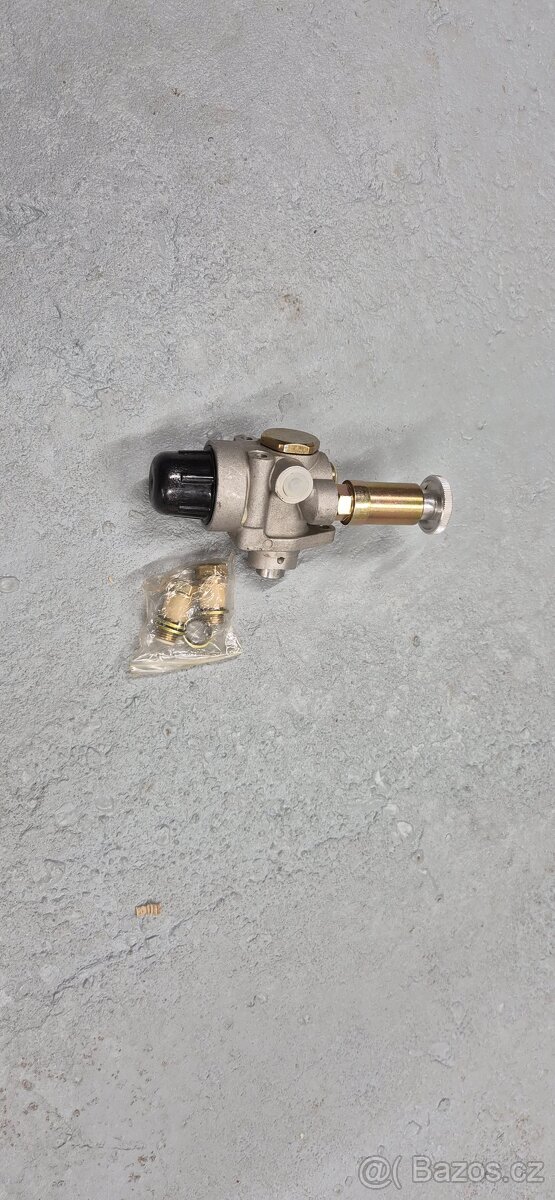 Pumpa multikara M25 a doraz zadní. - 5