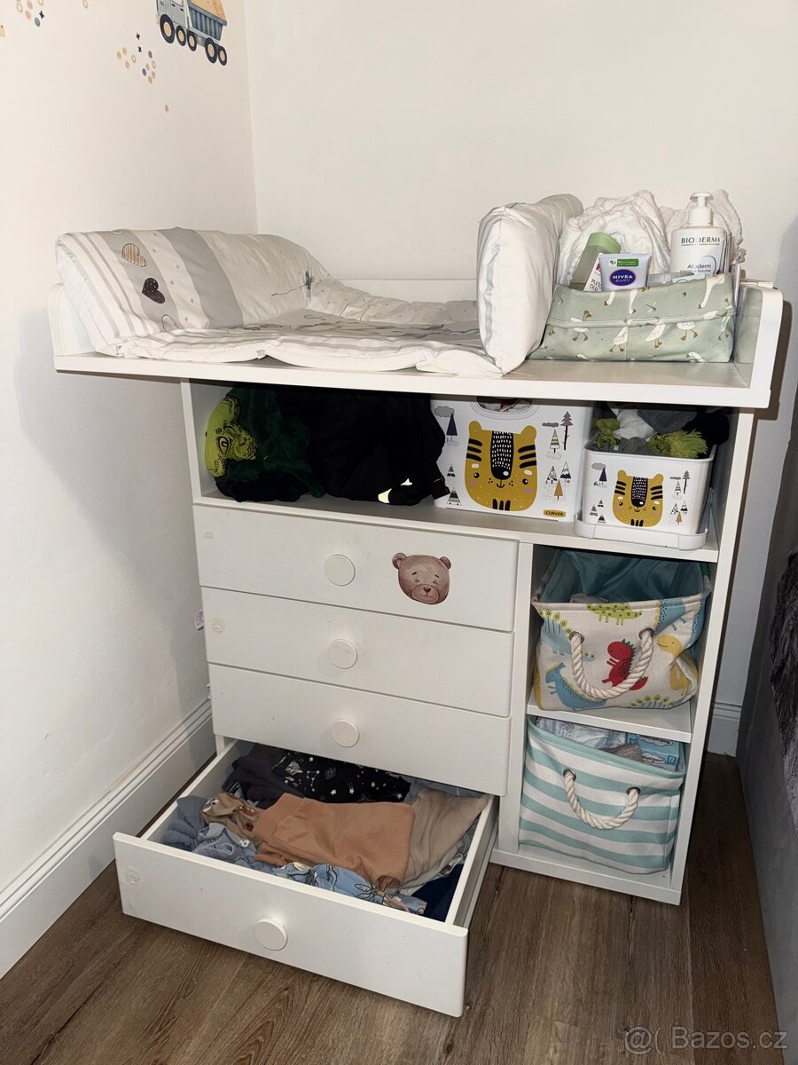 Přebalovací pult IKEA - 5